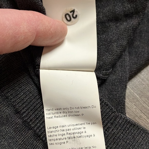 Hugo Boss - Picture 12 of 17